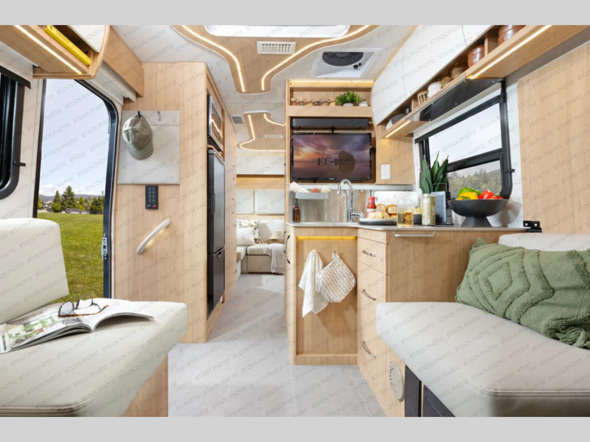 2025 Leisure Travel Unity 24RL for sale in Wilmington, NC | RV Envy