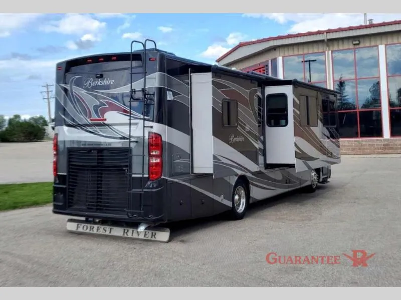 2013 Forest River Berkshire 360QL - Photo 4