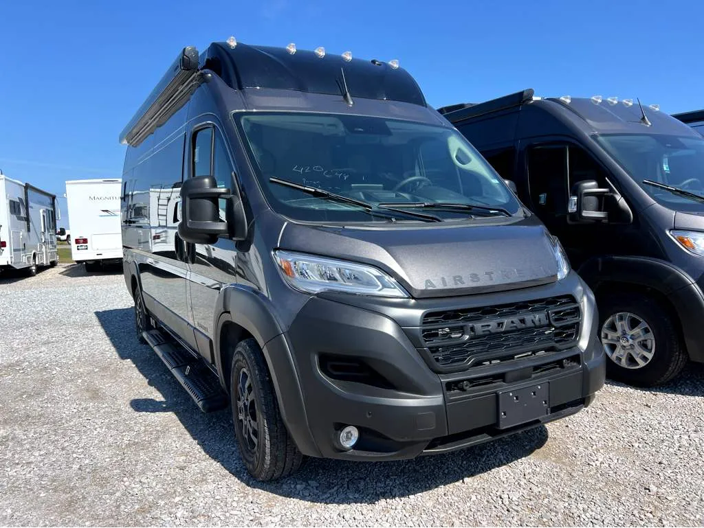 2026 Airstream Rangeline BASE - Photo 2