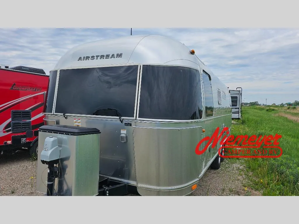 2019 Airstream Flying Cloud 25 - Photo 2