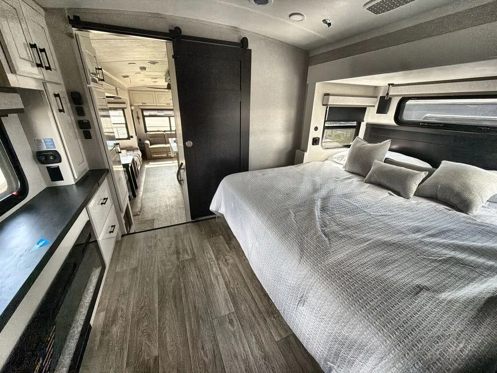 2027 Jayco Pinnacle 36FBTS, Photos photo 47
