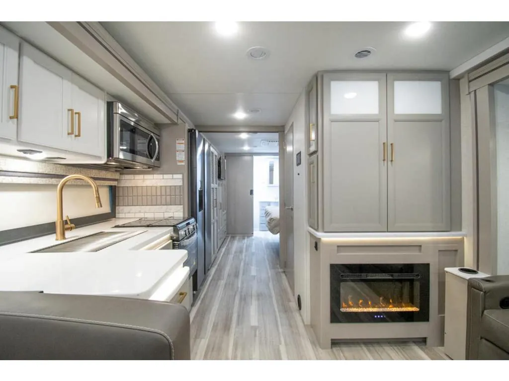 2026 Thor Motor Coach Windsport 36H, Photos photo 13