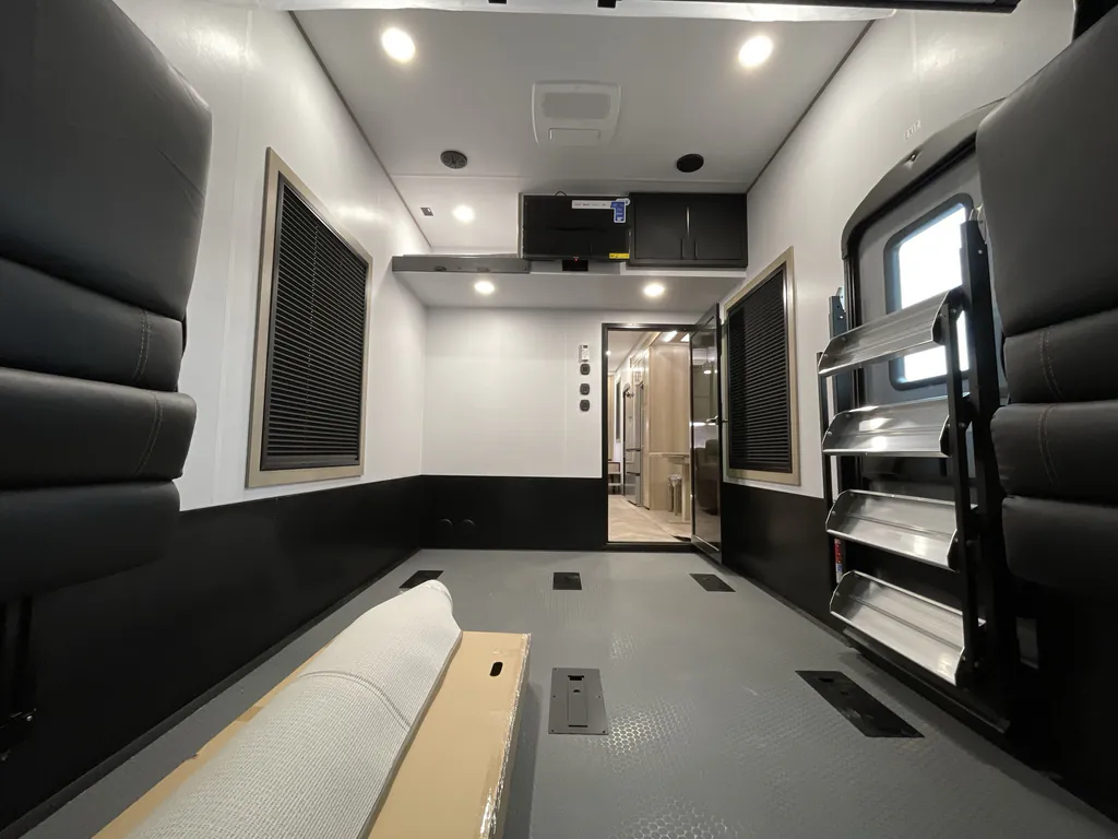 2026 Keystone Raptor 441, Photos photo 15