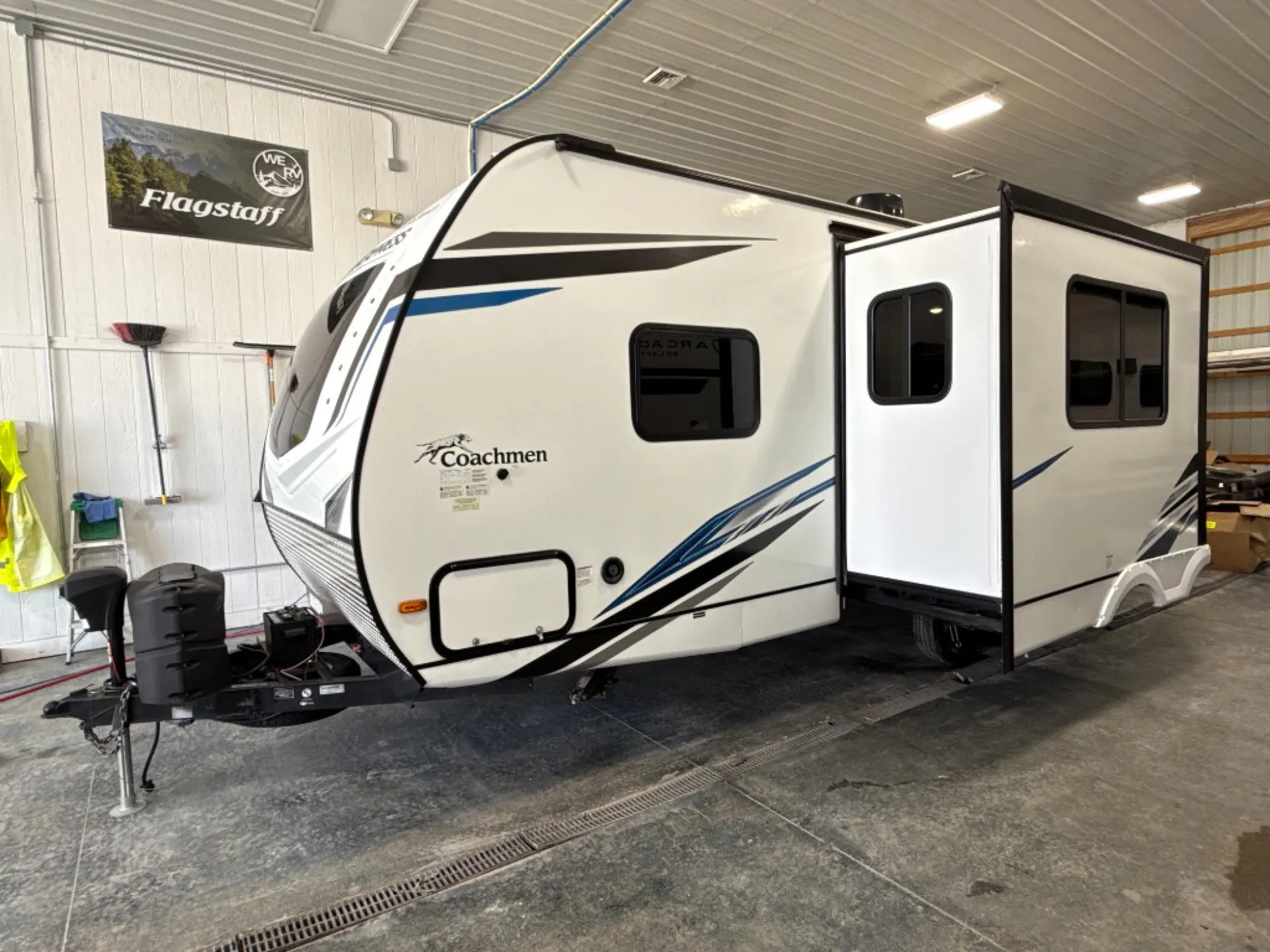 2022 Coachmen Freedom Express Ultra Lite 257BHS - Photo 3