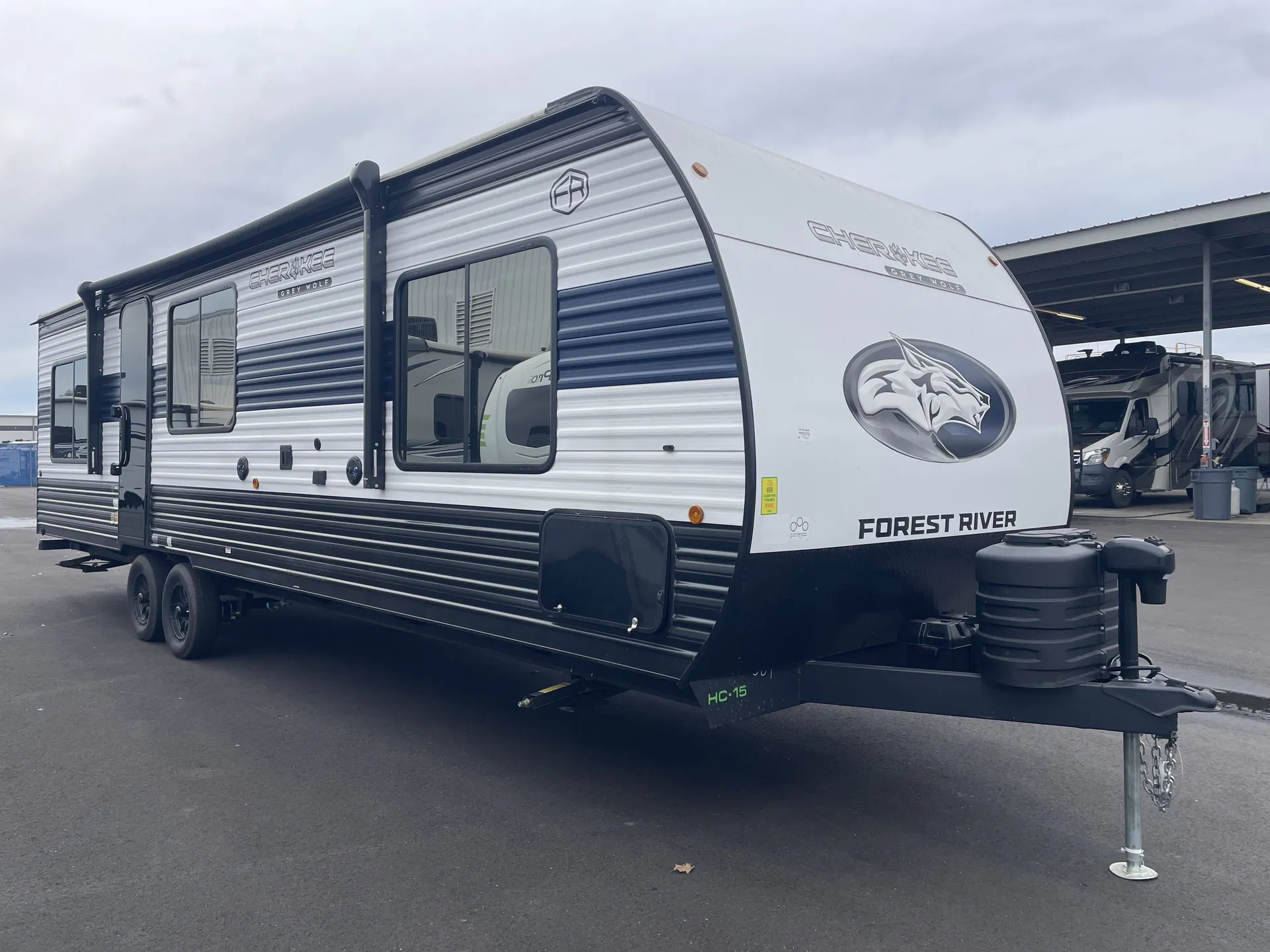 2025 Forest River Cherokee Grey Wolf 27LH - Photo 2
