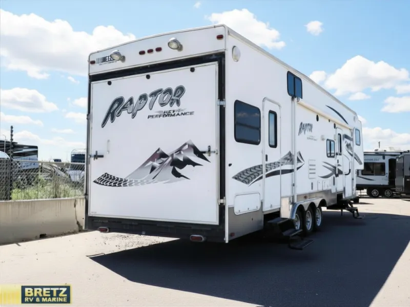 2005 Keystone Raptor 351 - Photo 2