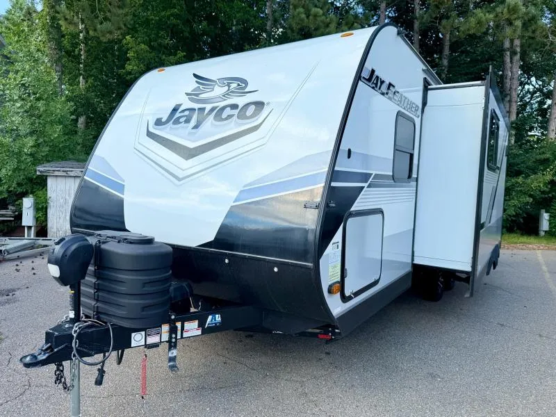 2024 Jayco Jay Feather 21MML - Photo 3