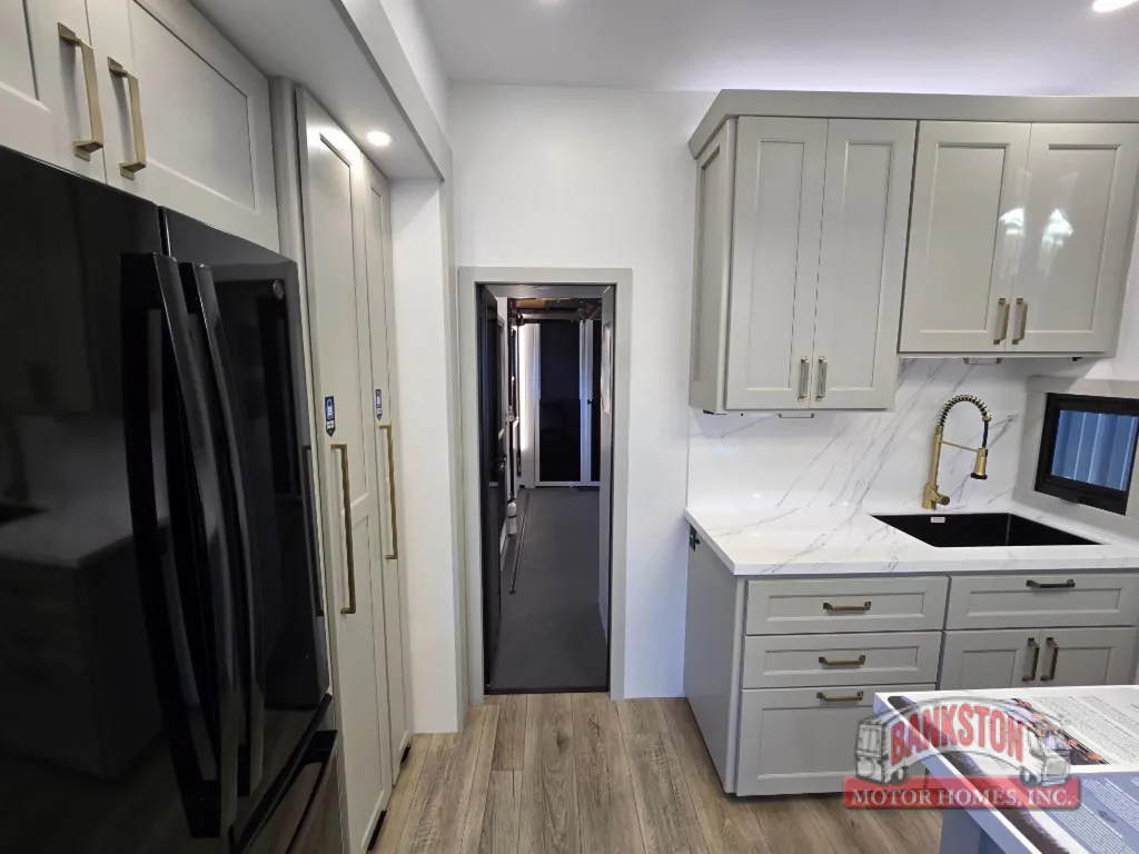 2026 Brinkley Model G 3970, Photos photo 17