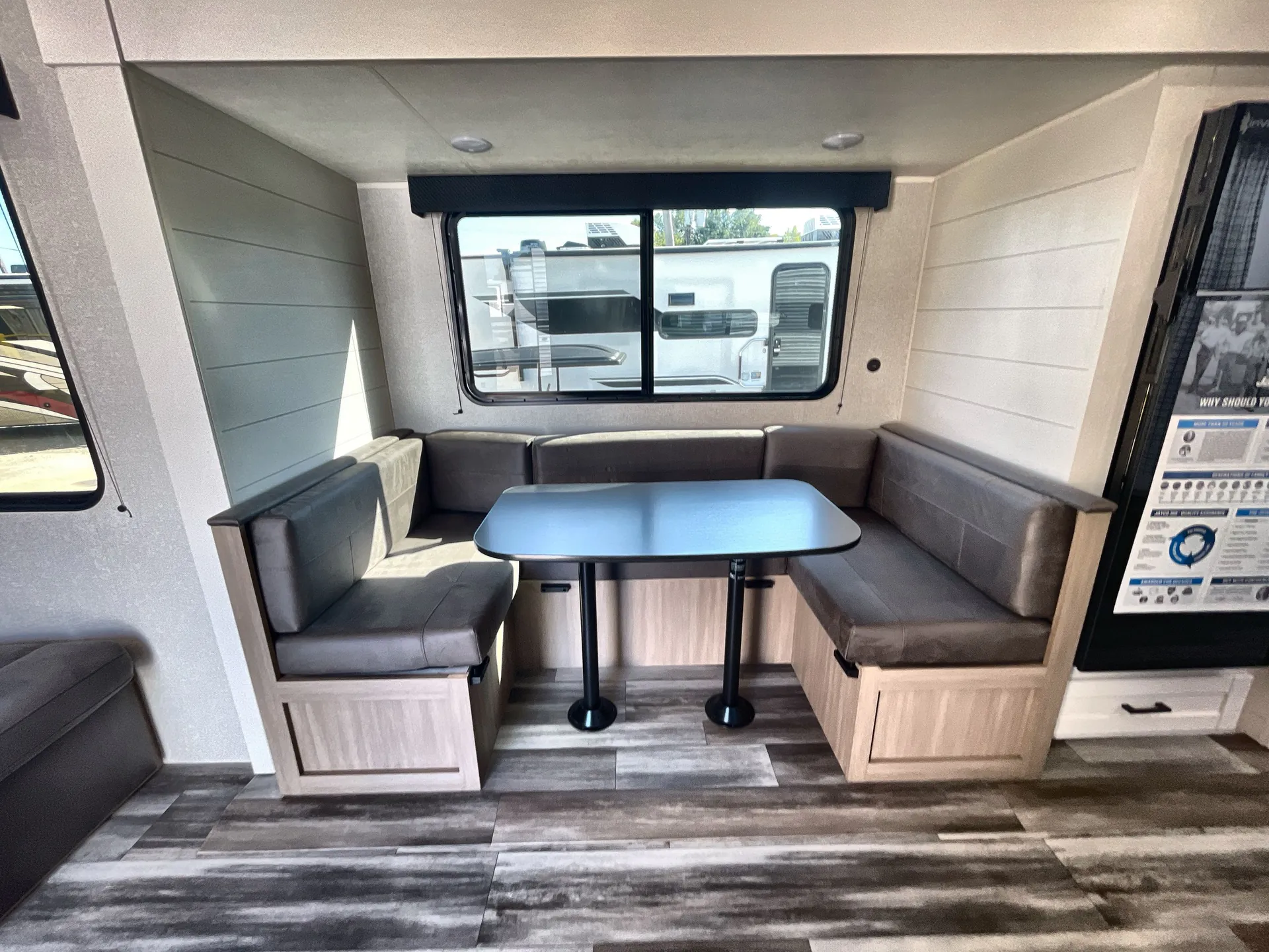 2026 Keystone Sprinter 3810QBS — living area main