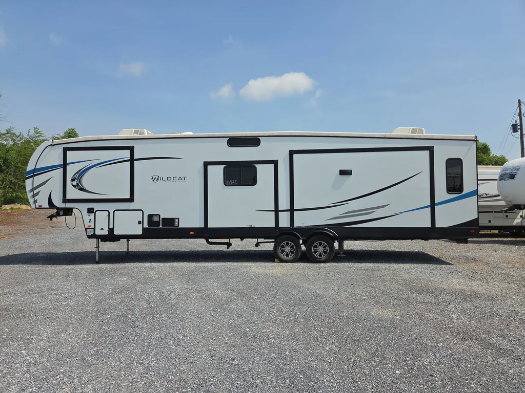 2022 Forest River Wildcat 369MBL, Photos photo 5