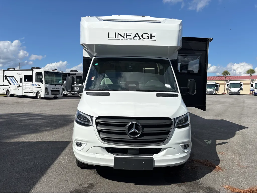 2026 Grand Design Lineage Series M 25TK - Photo 3