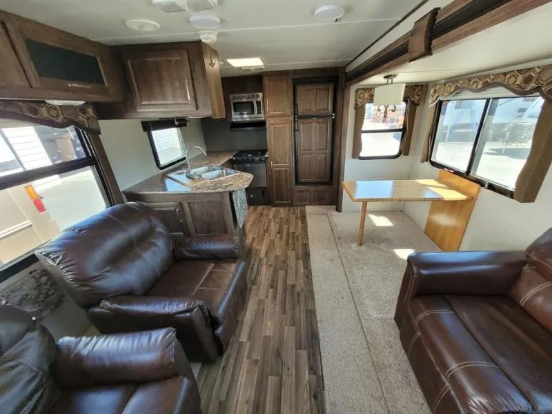 2016 Keystone RV Cougar X-Lite 29RES - Photo 2