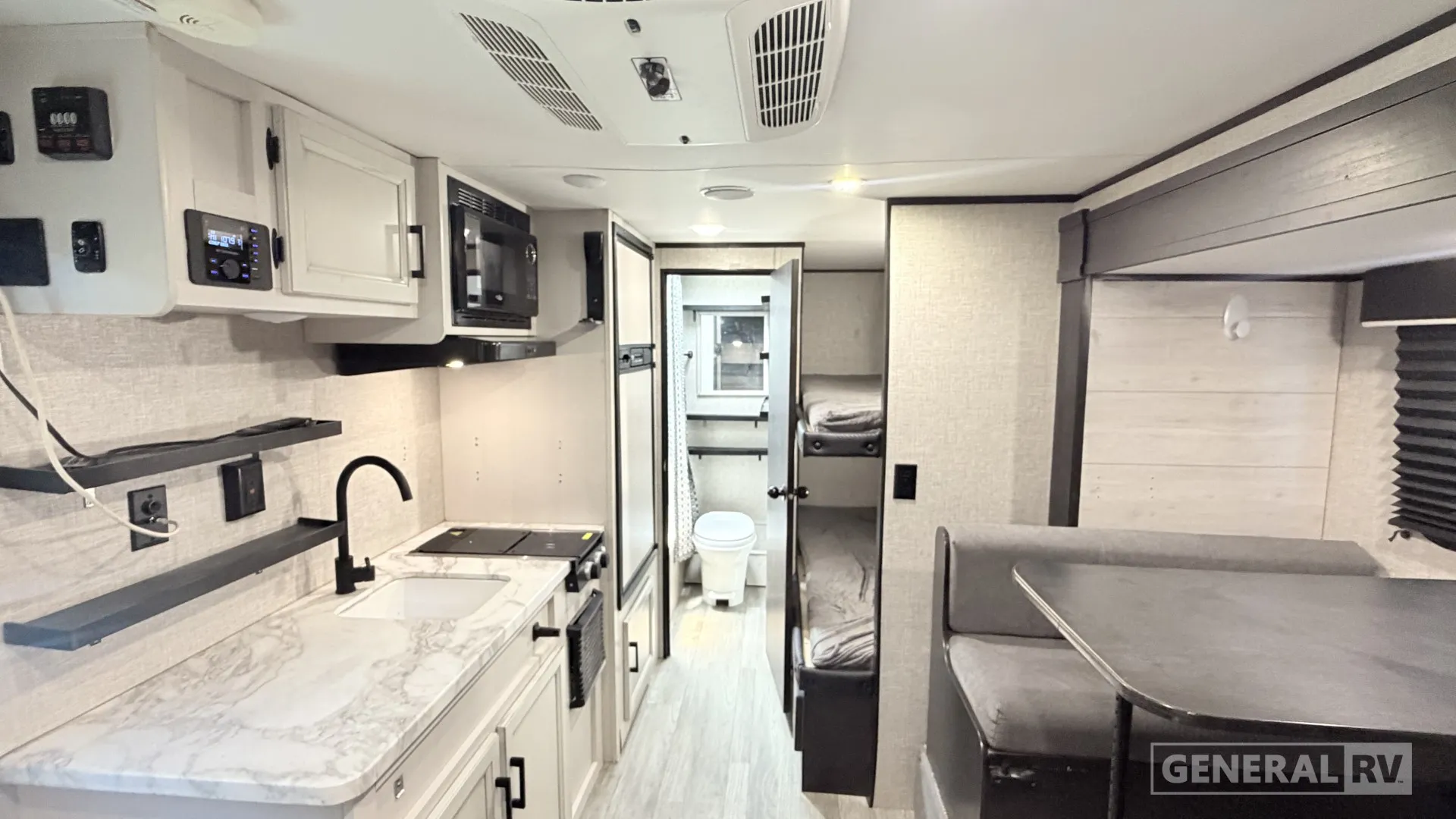 2022 Jayco Jay Flight Baja 184BS - Photo 3