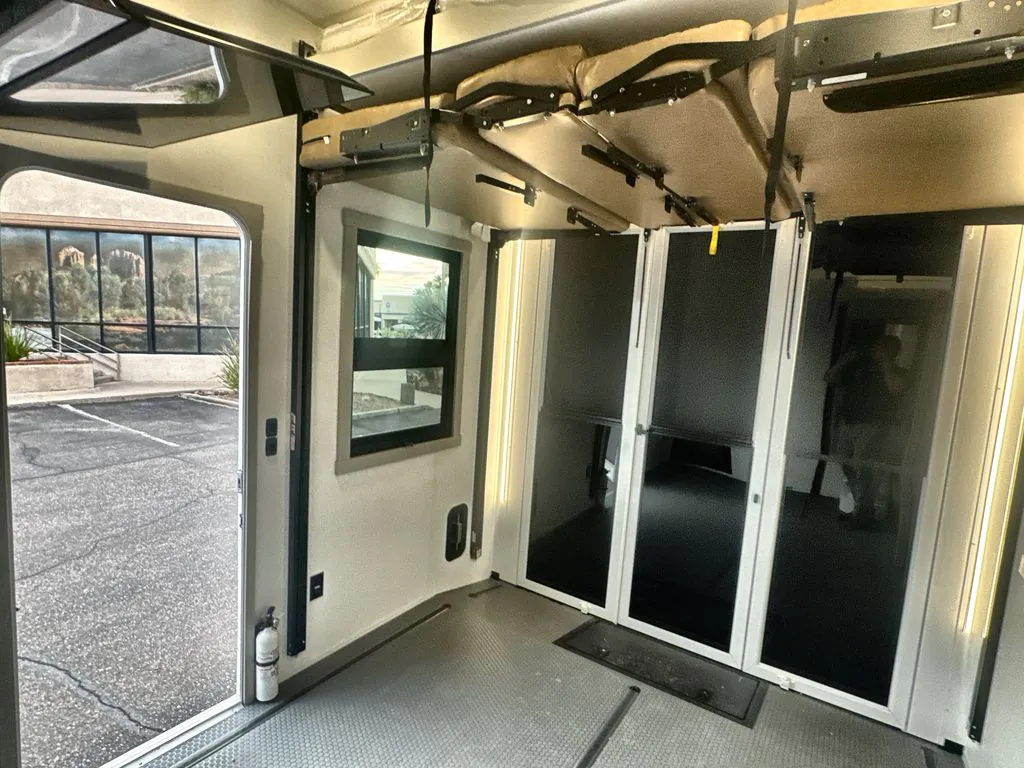 2026 Brinkley Model G 4100, Photos photo 30