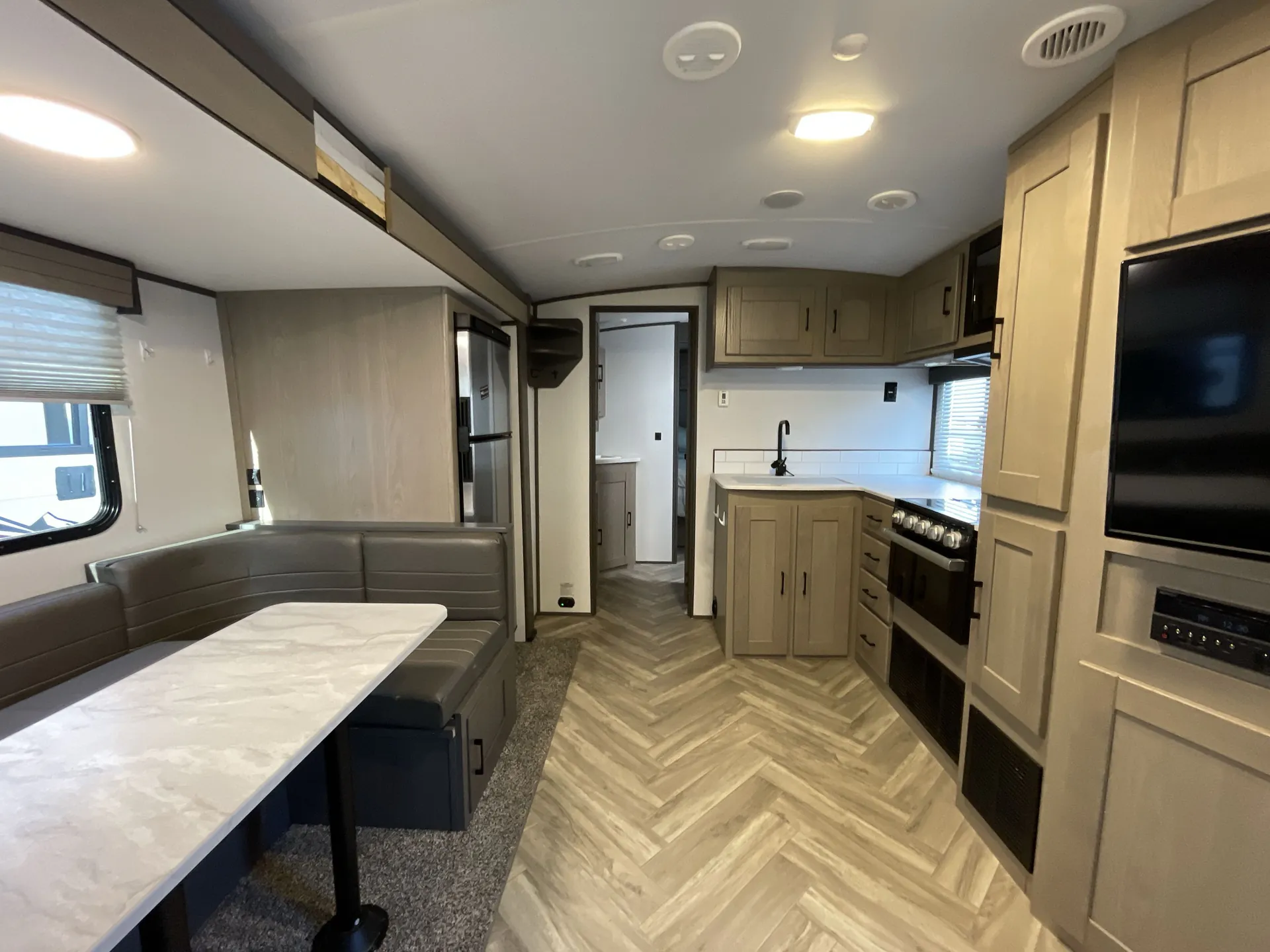 2021 Cruiser RV Shadow Cruiser 269RLS — living area main