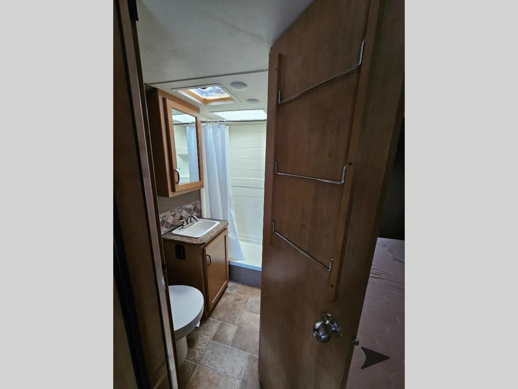 2017 Thor Motor Coach Freedom Elite 22FE, Photos photo 26