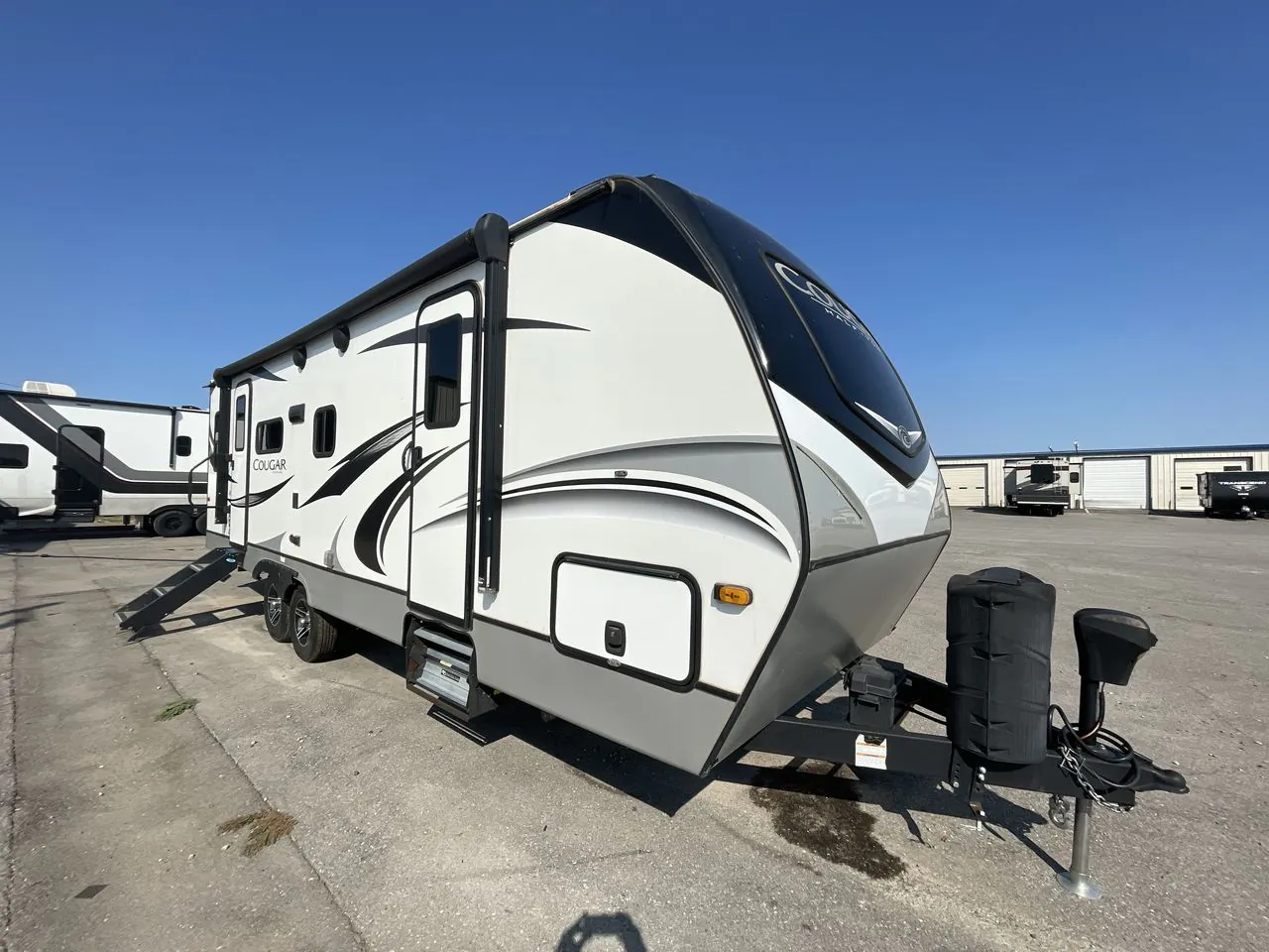 2021 Keystone Cougar Half-Ton 25RDS - Photo 2