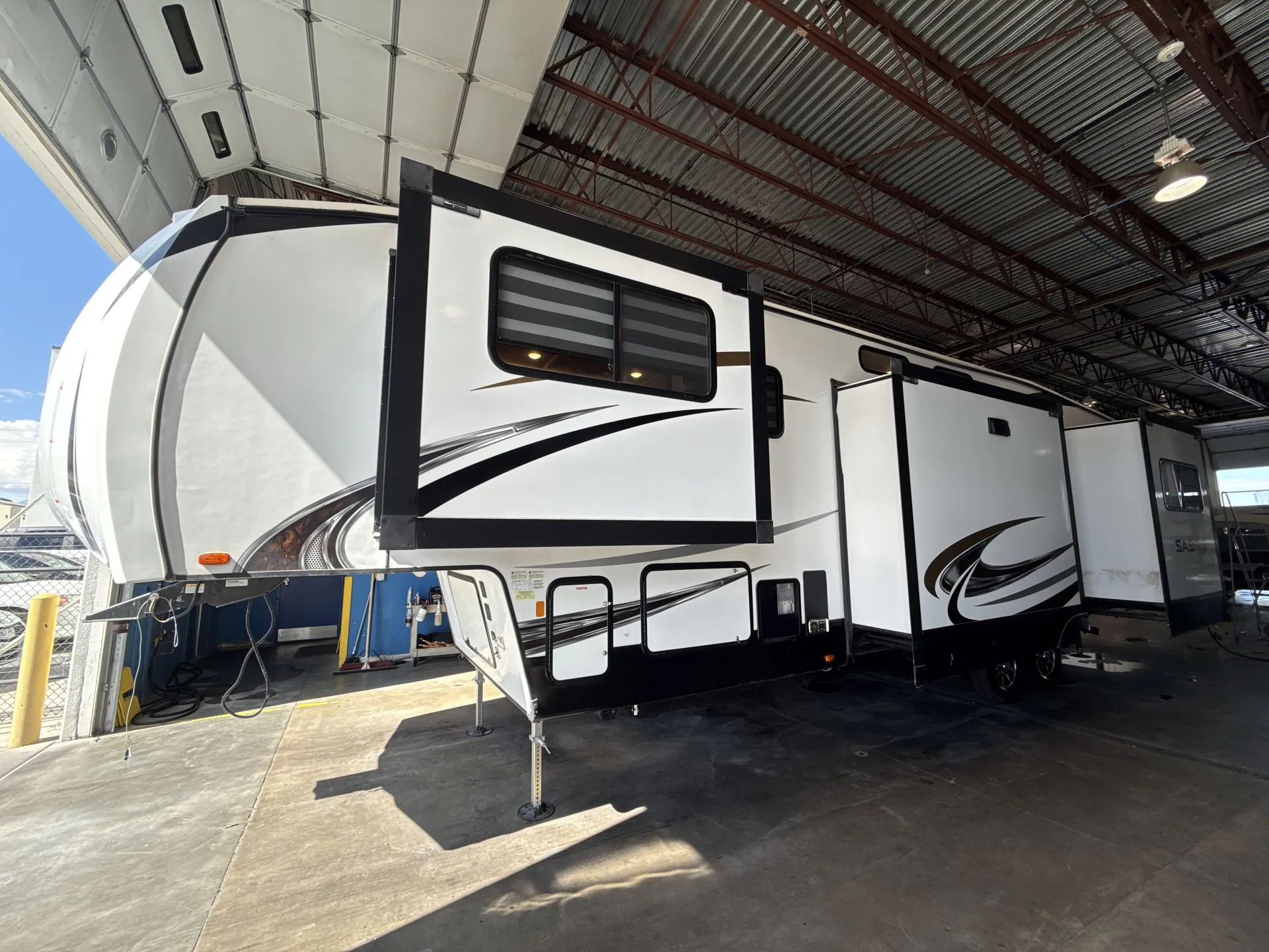 2021 Forest River Sabre 37FLH — off campside