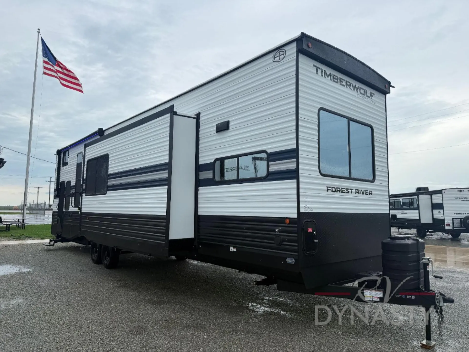 2027 Forest River Cherokee Timberwolf 39DK dealer photo 1 from RV Dynasty