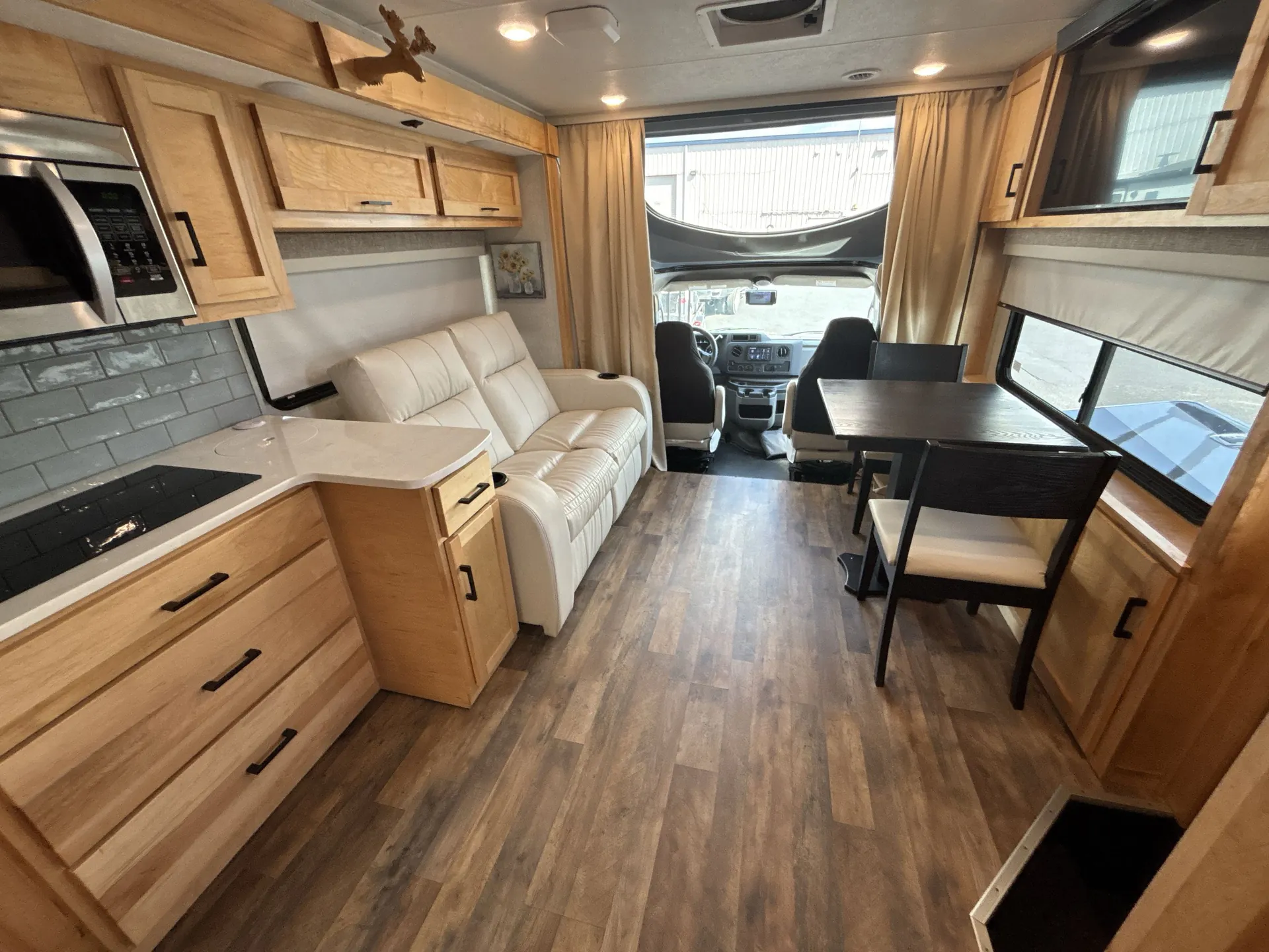 2024 Coachmen Concord 321DS — living area main