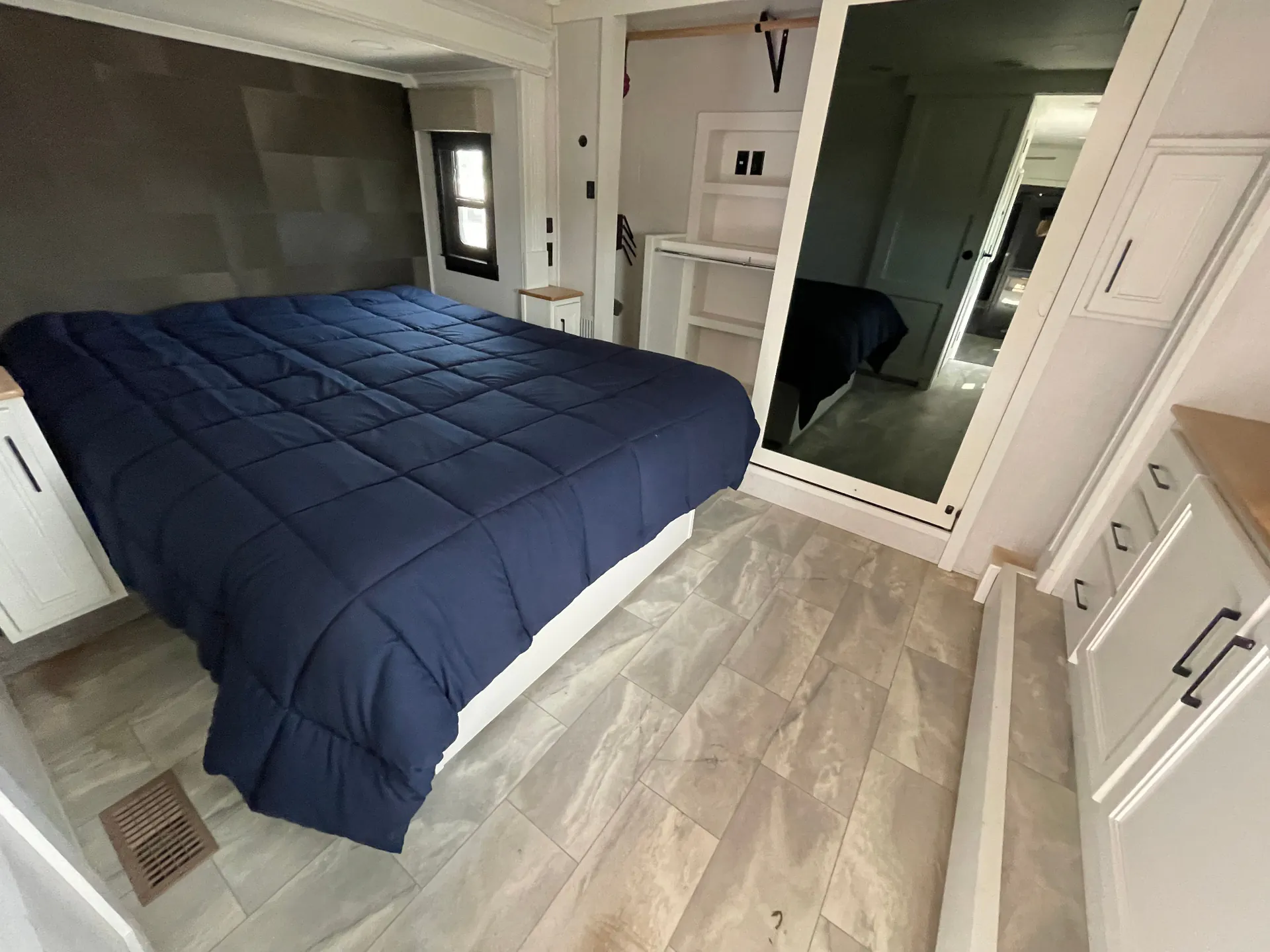 2023 Forest River RiverStone 45BATH - Photo 4
