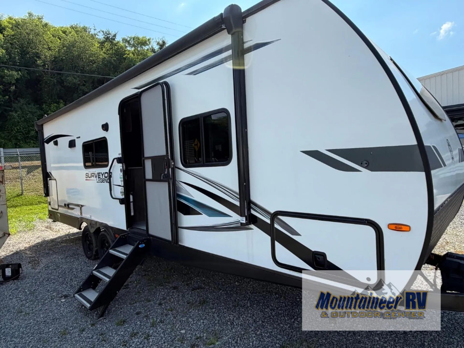 2022 Forest River Surveyor Legend 252RBLE - Photo 3