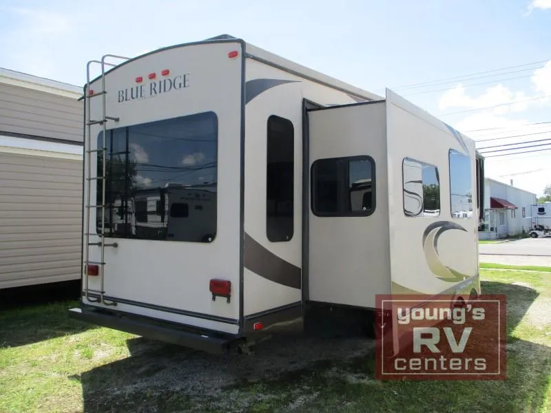 2013 Forest River RV Blue Ridge 3025RL - Photo 4