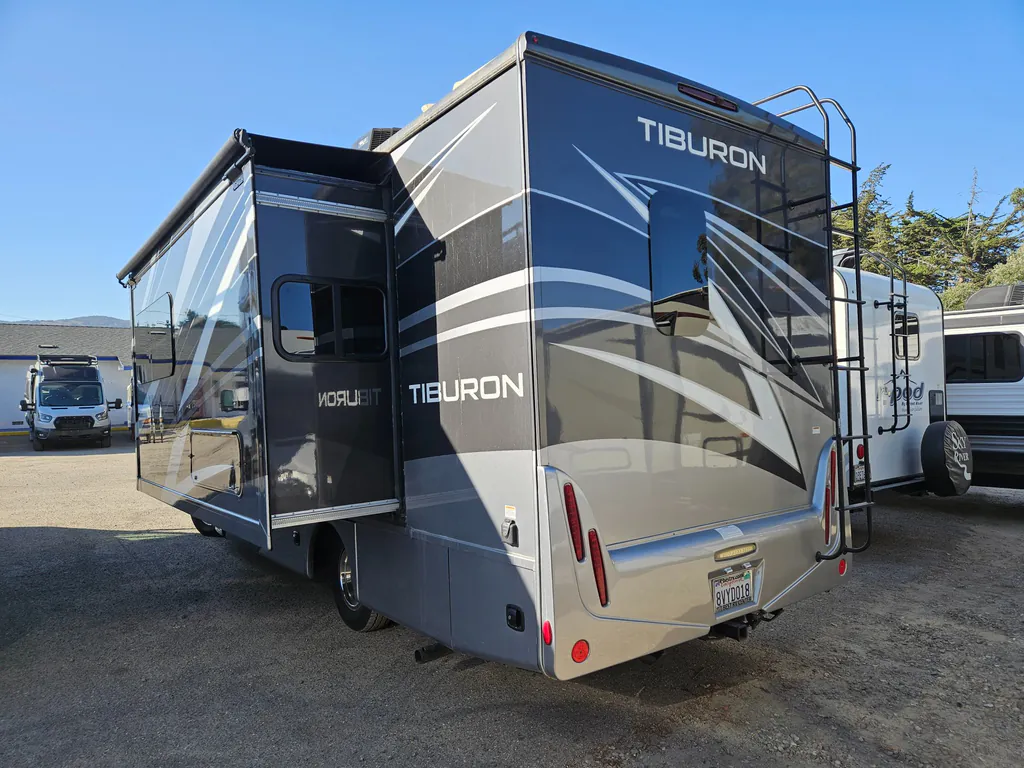 2021 Thor Motor Coach Tiburon 24FB, Photos photo 45