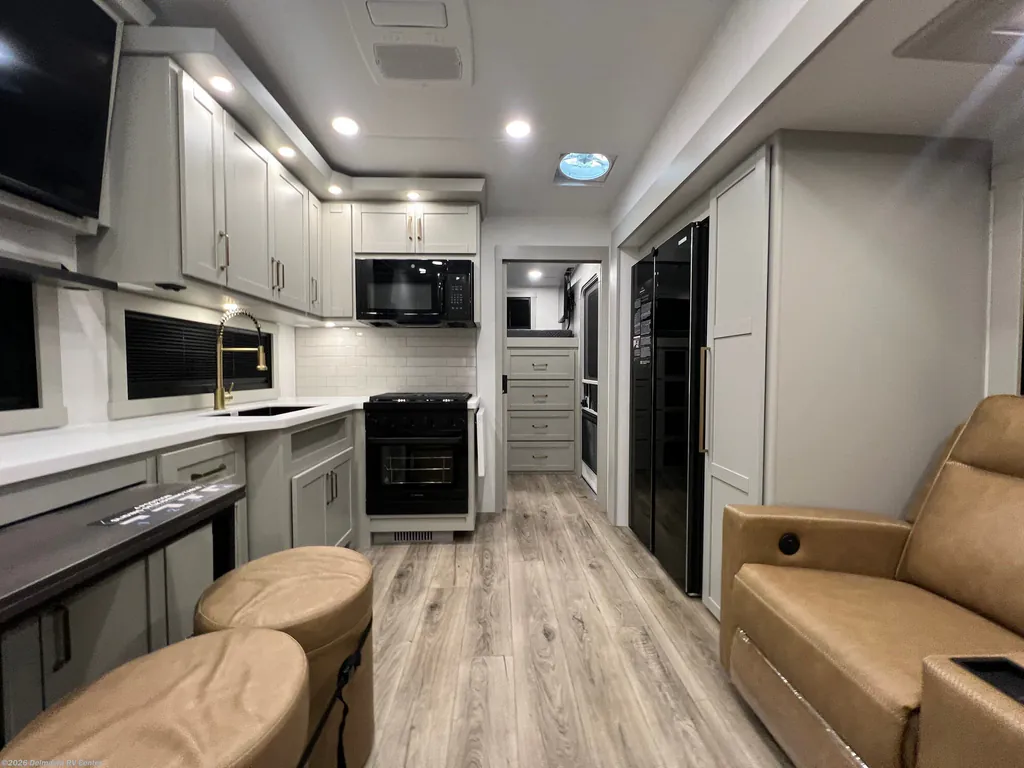 2026 Brinkley Model Z 2810, Photos photo 10