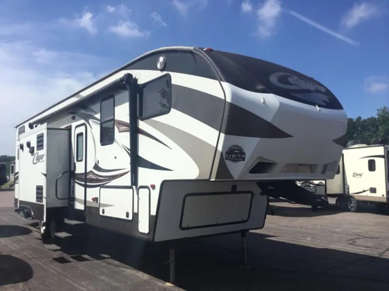 2014 Keystone RV Cougar 334RDB - Main photo