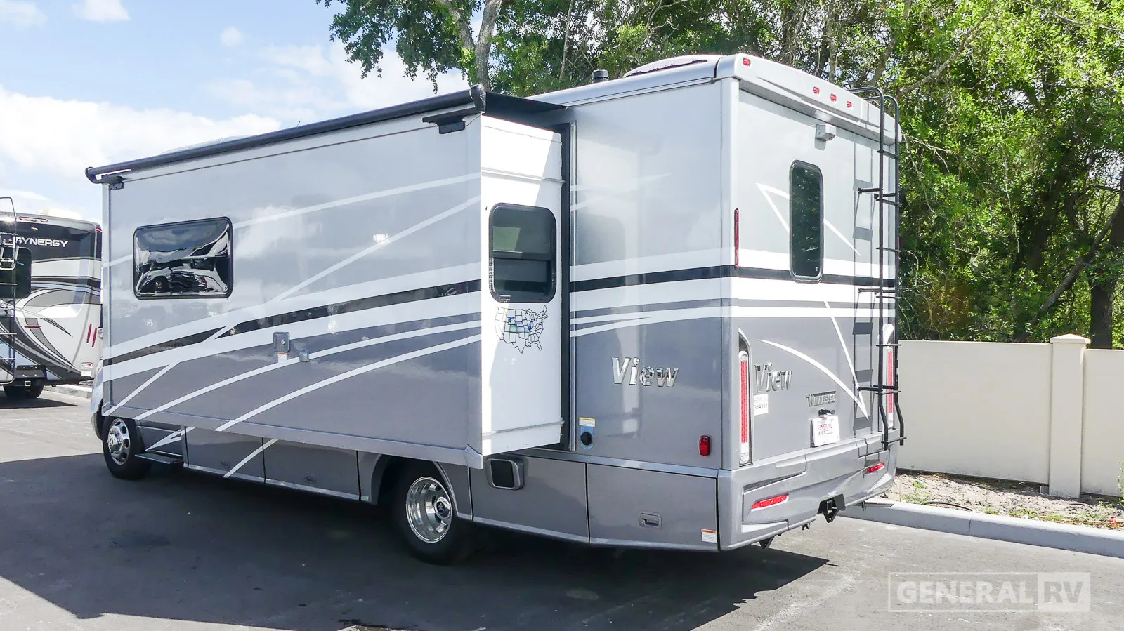 2025 Winnebago View 24D - Photo 4