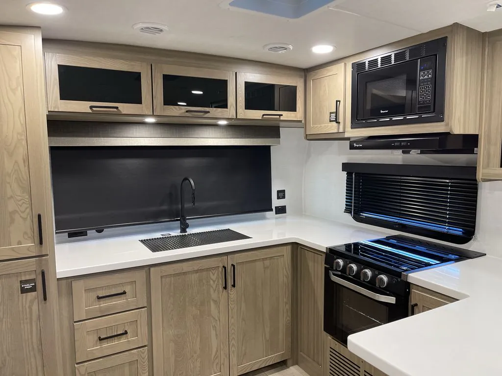 2027 Forest River Rockwood Mini Lite 2523MBR — Photo 6
