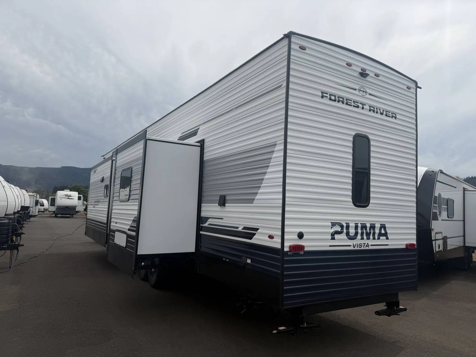 2027 Forest River Puma Vista 38VFL - Photo 4