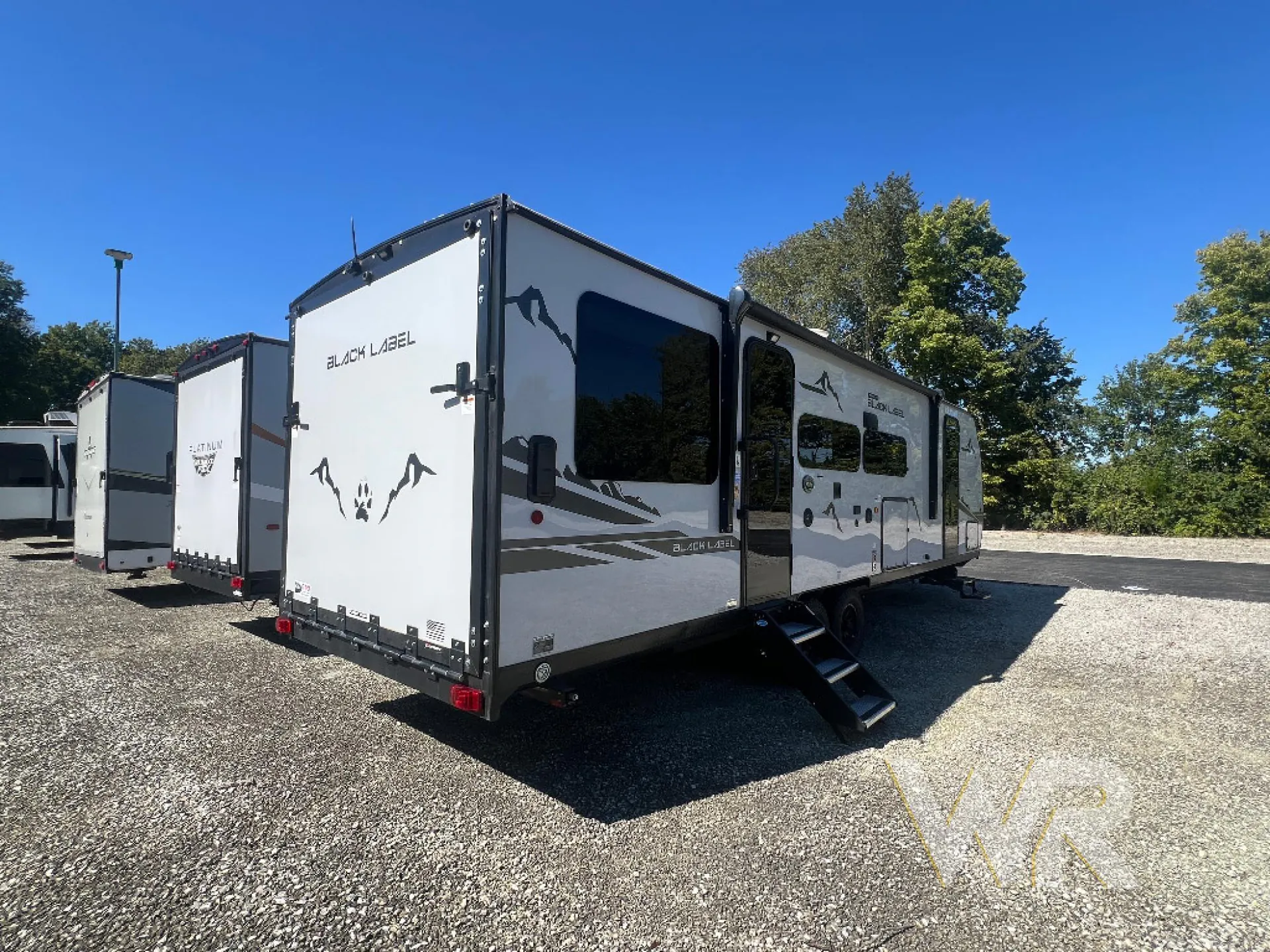 2024 Forest River Cherokee Grey Wolf Black Label 24RRTBL - Photo 4