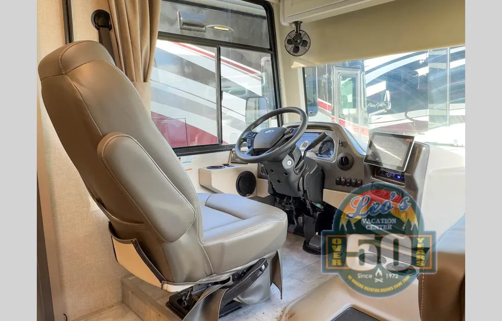 2025 Thor Motor Coach Windsport 29L, Photos photo 6