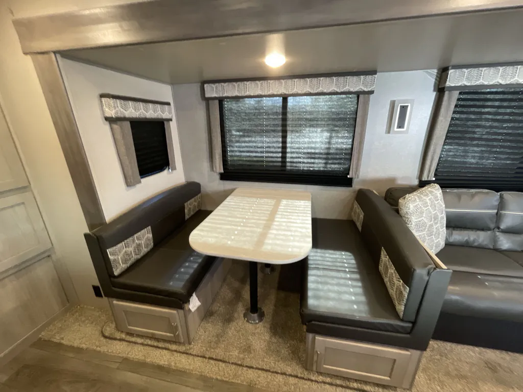 2022 Coachmen Catalina Legacy Edition 243RBS, Photos photo 9