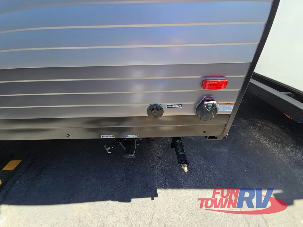 2027 Coachmen Catalina Summit Series 7 154RBX, Photos photo 27
