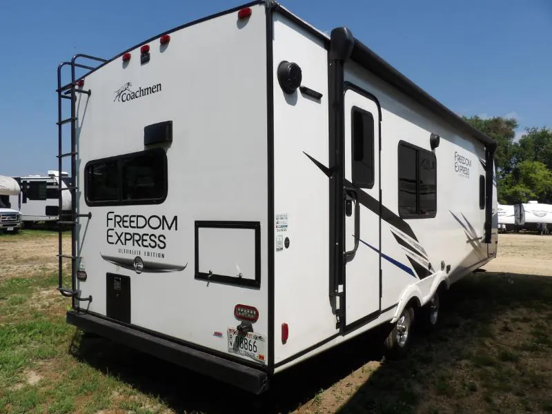 2022 Coachmen Freedom Express Ultra Lite 246RKS - Photo 3