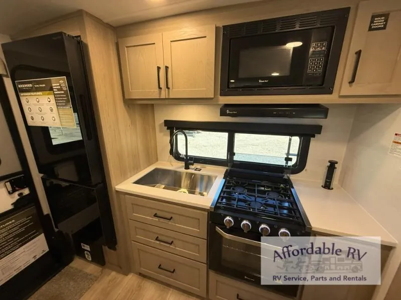 2026 Forest River Rockwood Mini Lite 2515S - Photo 3