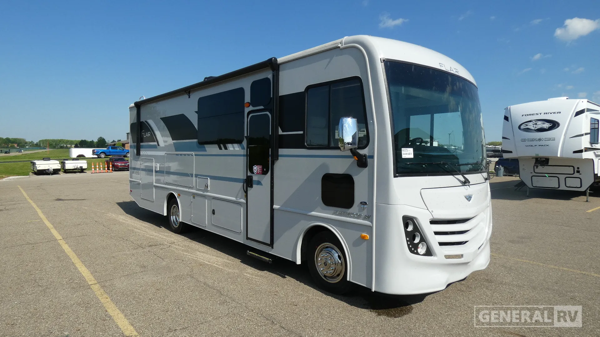 2026 Fleetwood Flair 29M - Photo 2