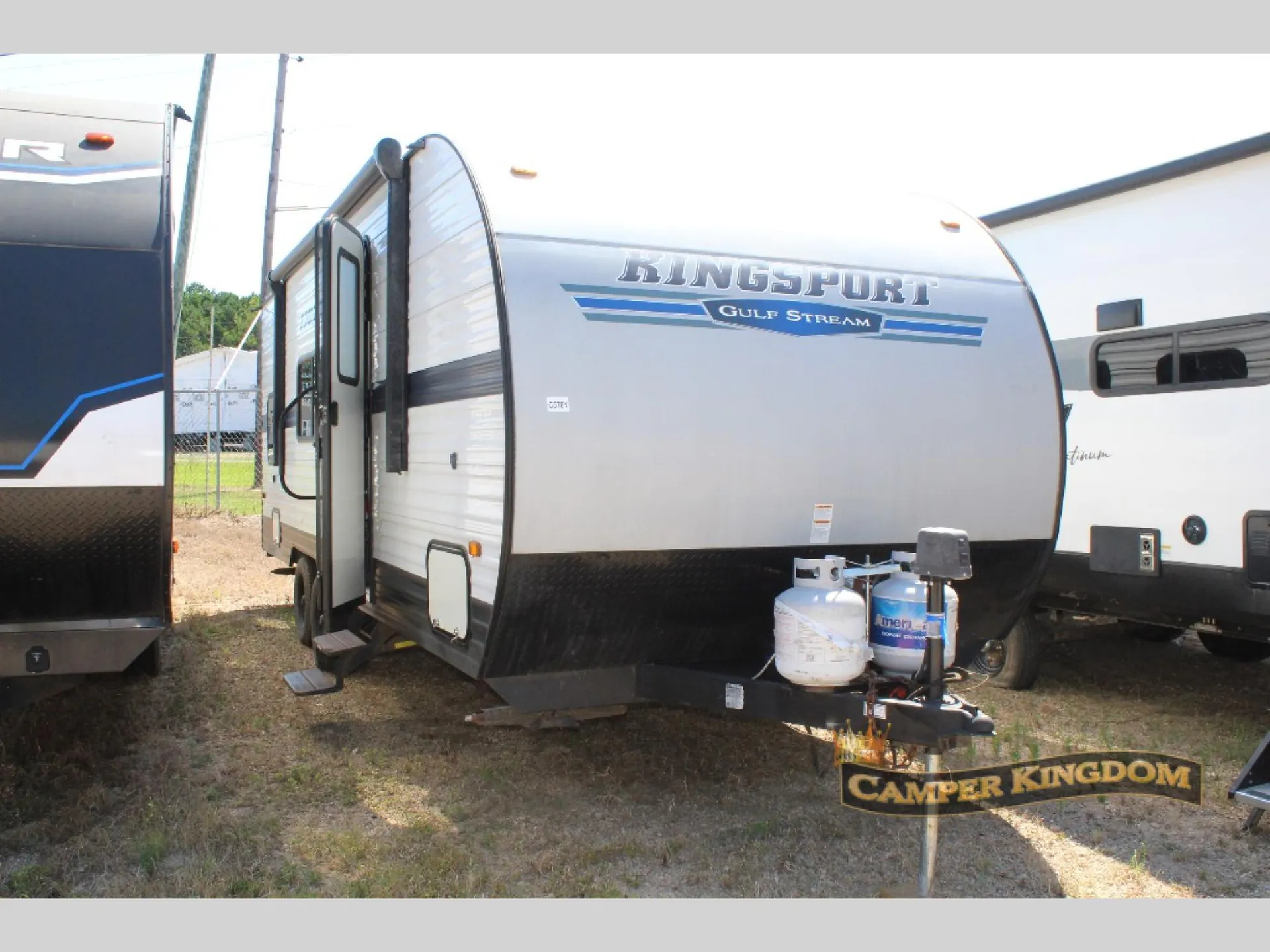 2022 Gulf Stream Kingsport Ultra Lite 248BH - Photo 2