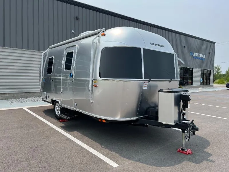 2025 Airstream Bambi 20FB - Photo 2