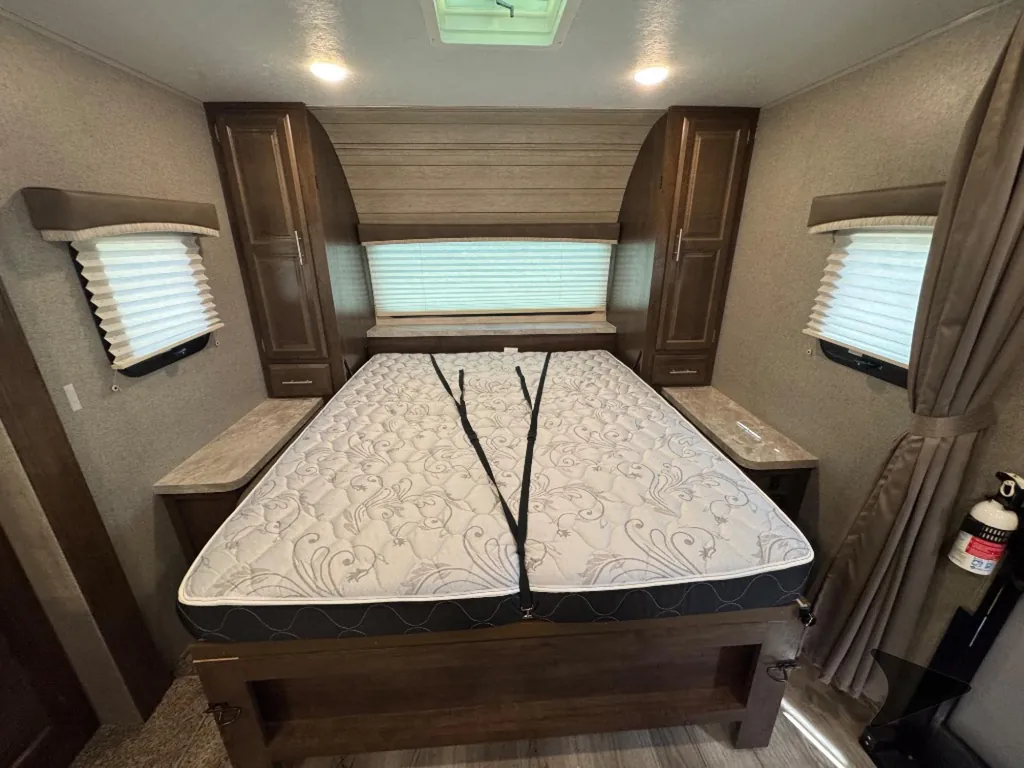 2020 Forest River Flagstaff Micro Lite 25BRDS, Photos photo 82