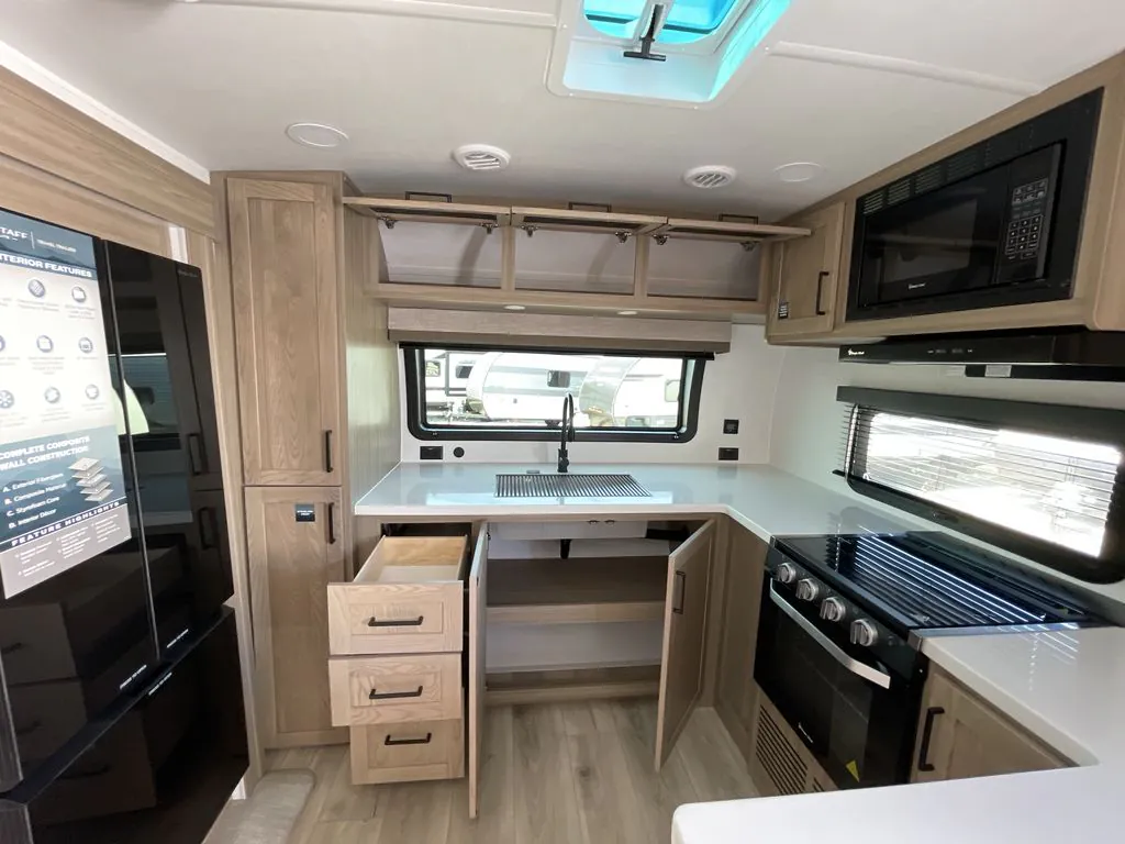 2027 Forest River Flagstaff Micro Lite 25MBR — Photo 5