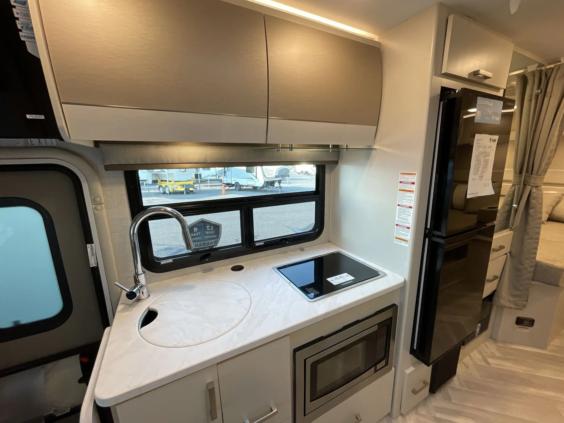 2026 Thor Motor Coach Gemini 24KB — campside