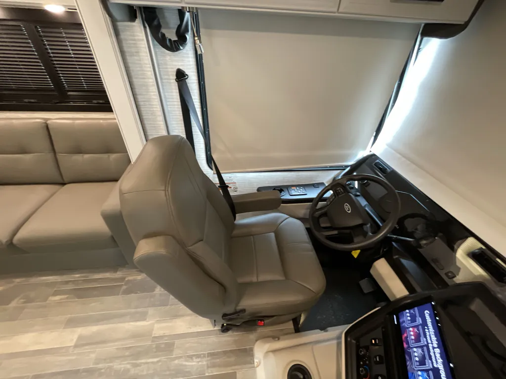 2025 Entegra Coach Vision XL 36C, Photos photo 33