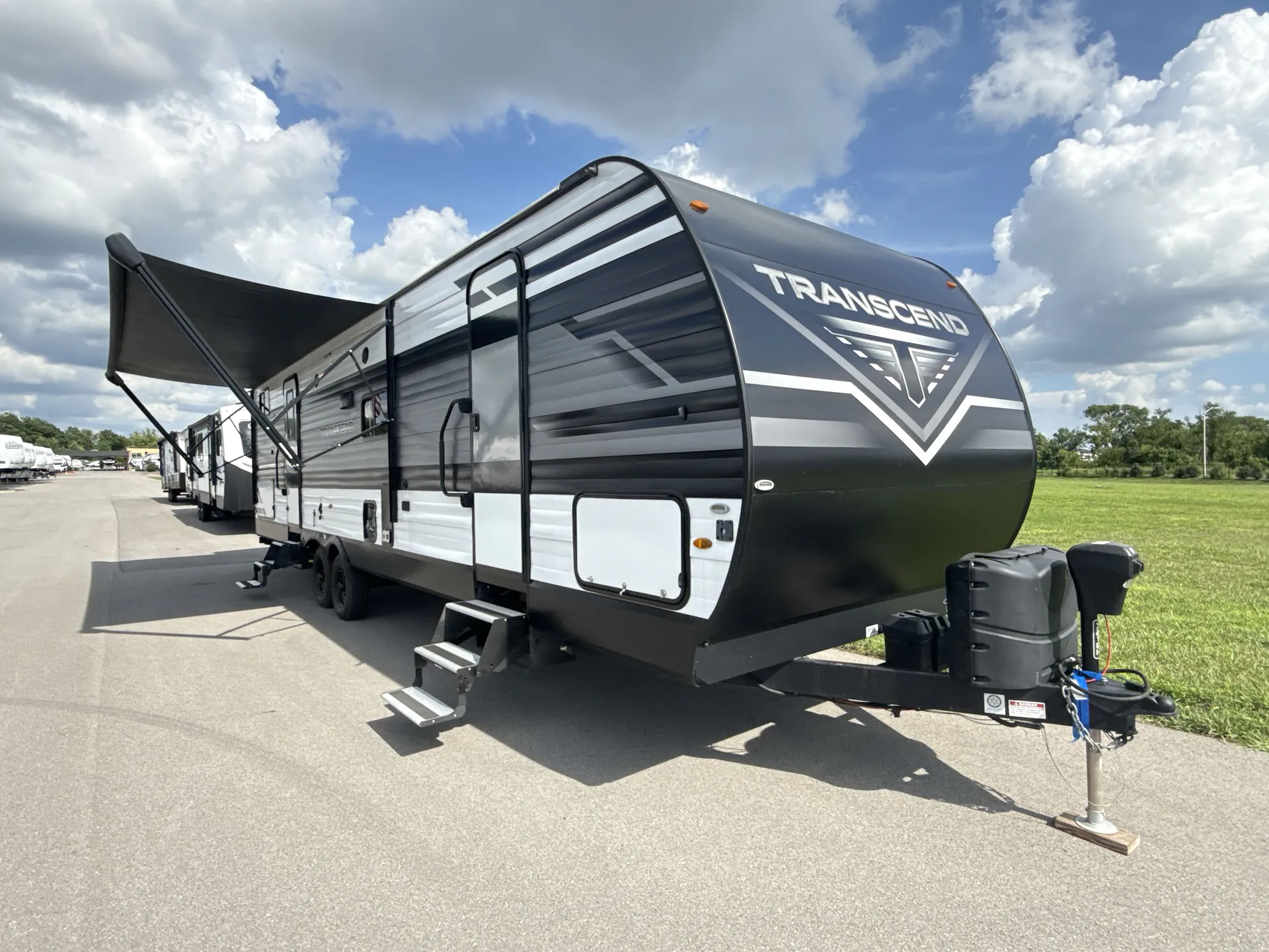 2023 Grand Design Transcend Xplor 321BH - Photo 2