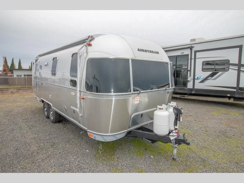 2026 Airstream Trade Wind 25FB - Photo 4