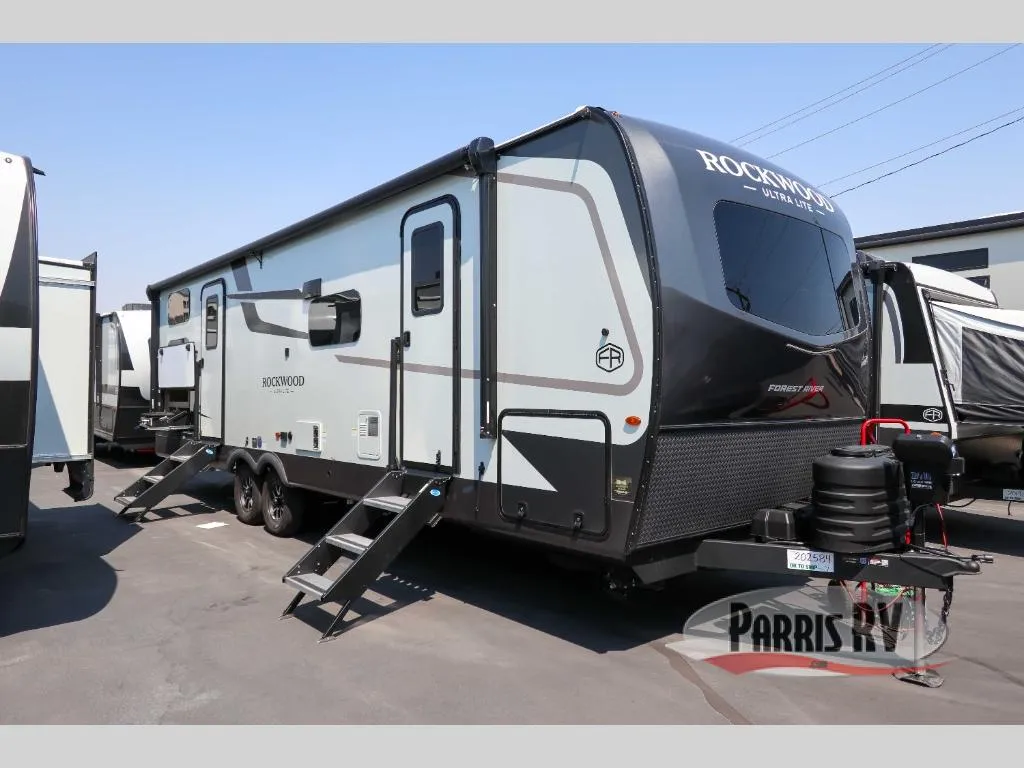 2027 Forest River Rockwood Ultra Lite 2706BH - Photo 2