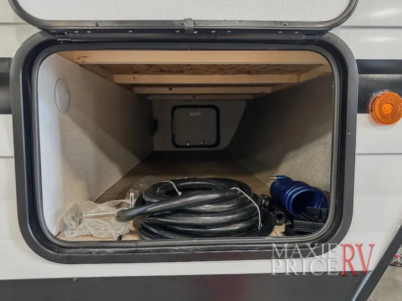 2027 Shasta RVs i-5 Edition 532BEDS - Photo 4